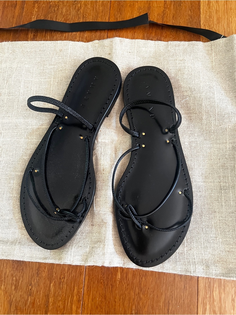 Amanu Mombasa Sandals